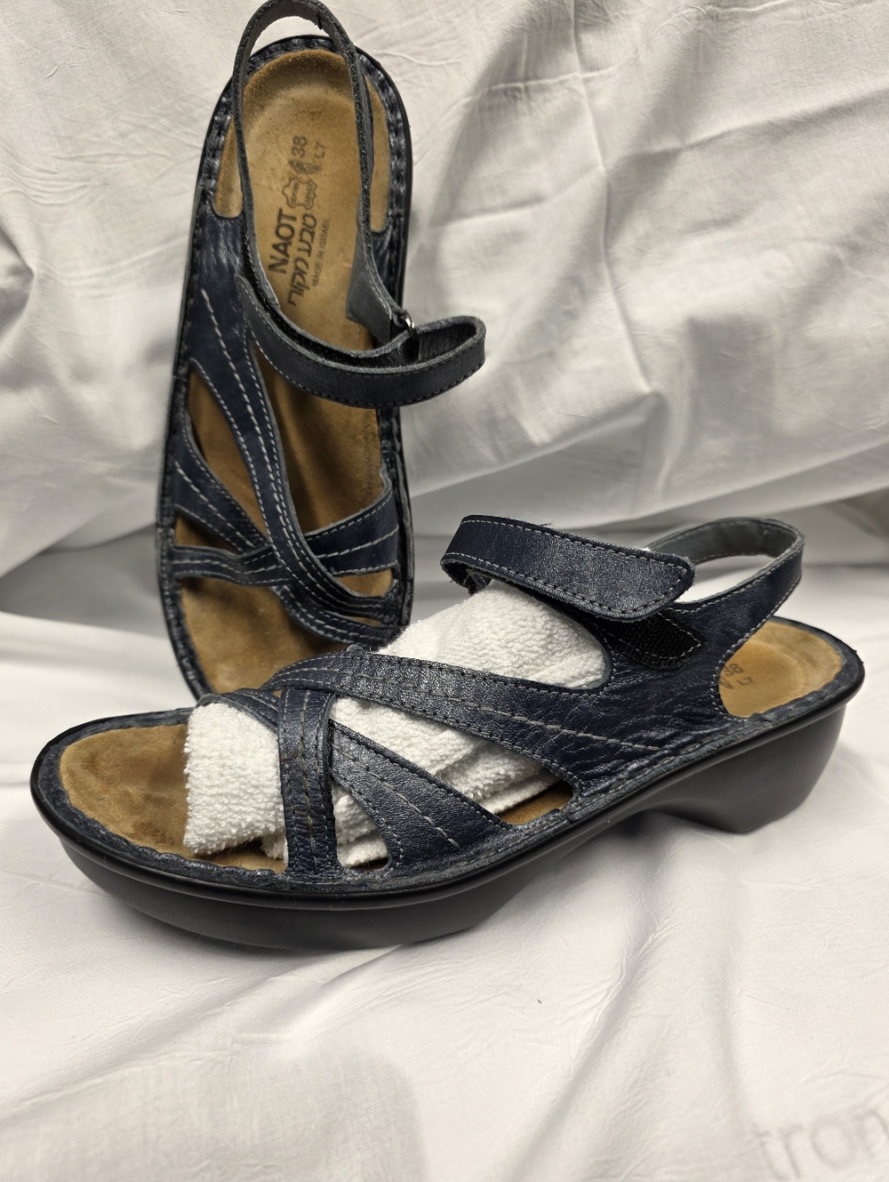 NAOT Paris, Navy Leather Strappy Sandals, adjustable closure, Sz 7.5